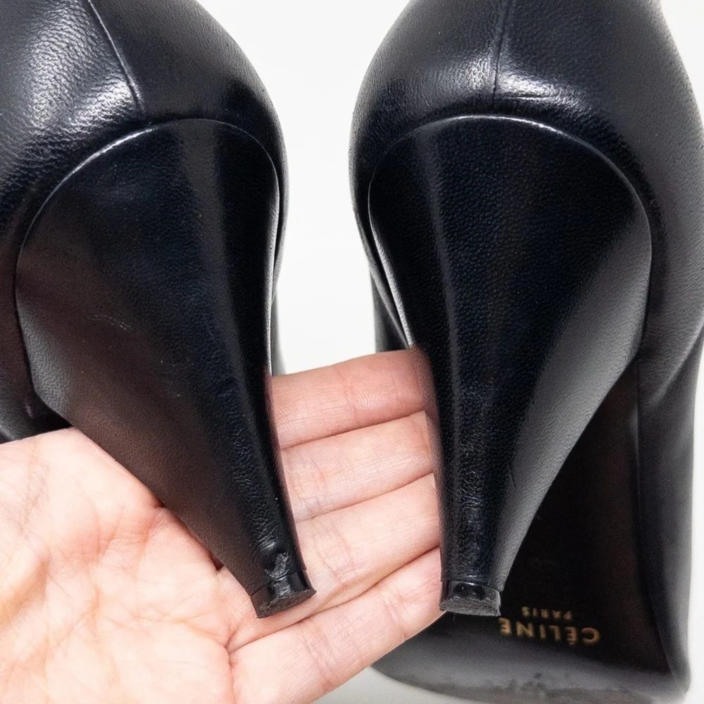 Celine Phoebe Philo Soft V-Neck Pumps 70 EU 40 Pointed Toe Cone Heel Black Nappa